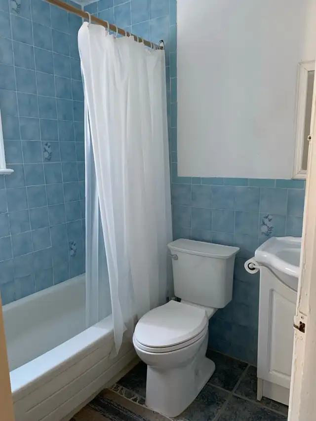 Private Room For Rent - Photo 10