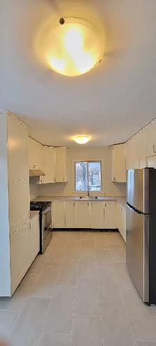 4 1/2 - Autoroute 19, Frederic Beck, Ahuntsic, metro Sauve