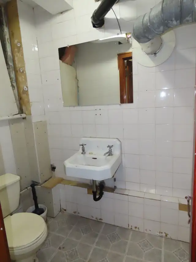 Commercial/Residential zoning presently vacant storefront! - Photo 7