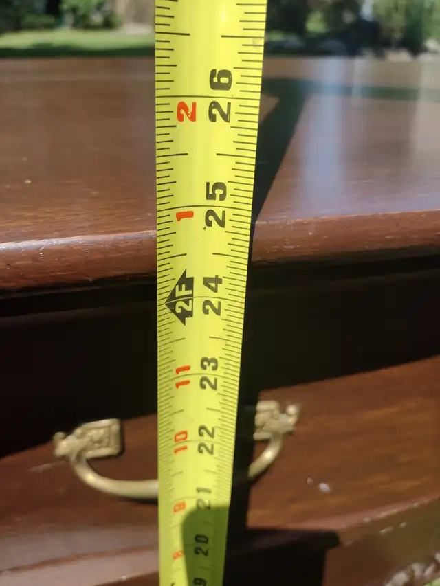 3 drawer antique dresser with dovetailed drawers - Photo 3