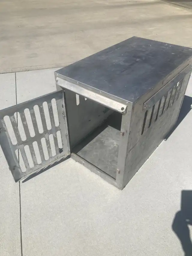 Dog Kennel, Stainless Steel Crate