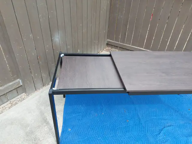 Extendable table with chairs - Photo 2