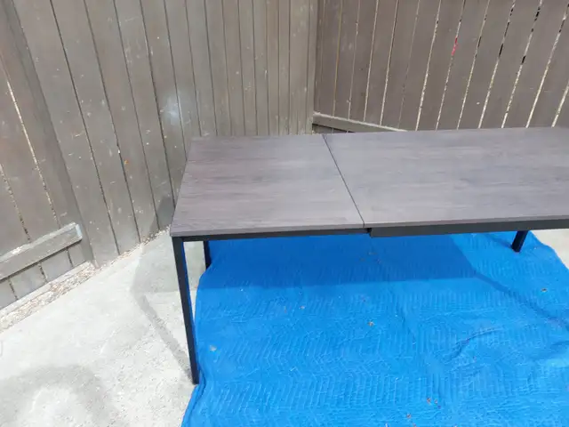 Extendable table with chairs - Photo 3
