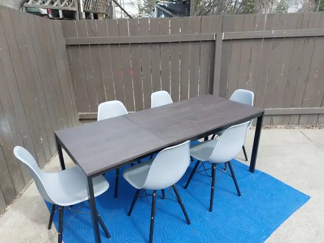 Extendable table with chairs - Photo 6