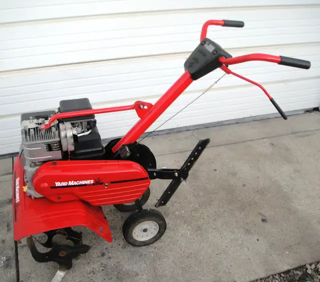 MTD YARDMACHINES 5 HP FRONT TINE ROTOTILLER