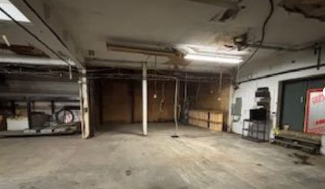 WAREHOUSE/ WORK SHOP/YARD FOR RENT-TORONTO - Photo 7