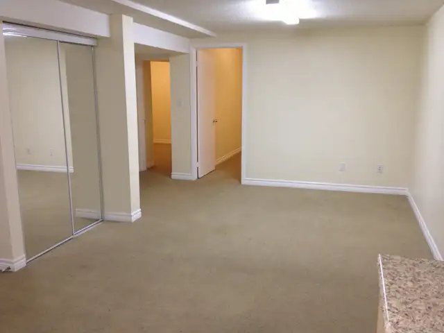 2 Bedroom Basement Apartment - Photo 3
