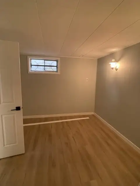 3 beds newly reno'ved basement suite near Sougate LRT  for rent - Photo 4