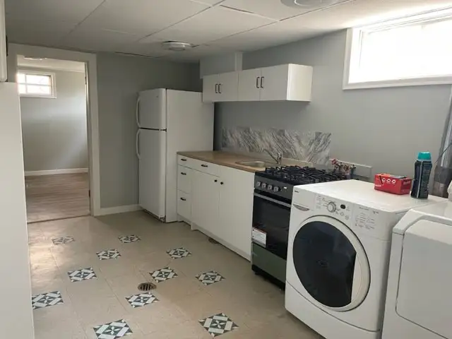 3 beds newly reno'ved basement suite near Sougate LRT  for rent - Photo 5