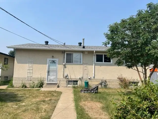 3 beds newly reno'ved basement suite near Sougate LRT  for rent - Photo 8