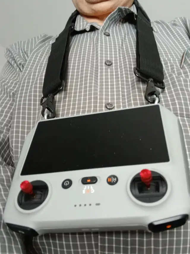 DJI Mini 3 Pro with multiples batteries - Photo 4