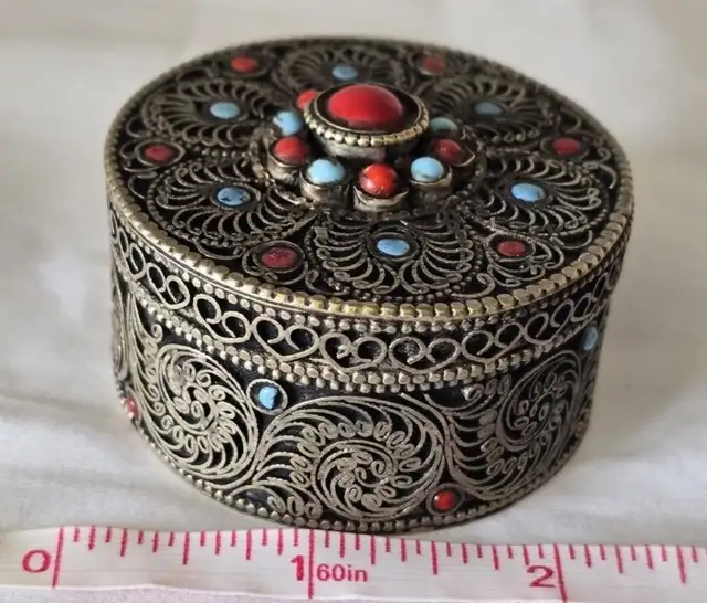 Tibetan Filigree White Metal Trinket Box - Photo 2