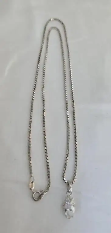 925 Sterling Silver 24' Chain Owl Pendent