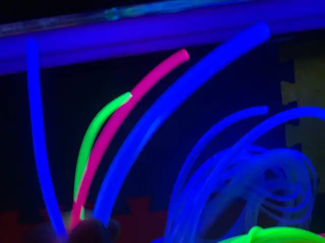 LARGE QUANTITY UV (BLACKLIGHT) REACTIVE PRODUCTS. EUROPEAN MADE. - Photo 5