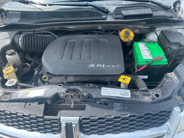 2014  Dodge  Caravan. CERTIFIED - Photo 5