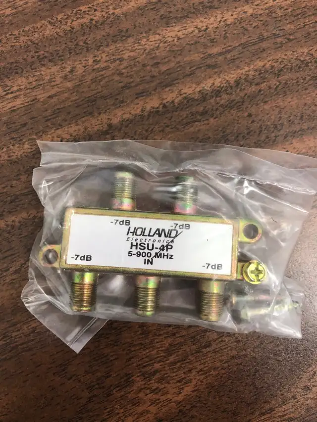 FREE TV CABLE Splitter (Coax) 4-Way, HSU-4P, 5-900 MHz