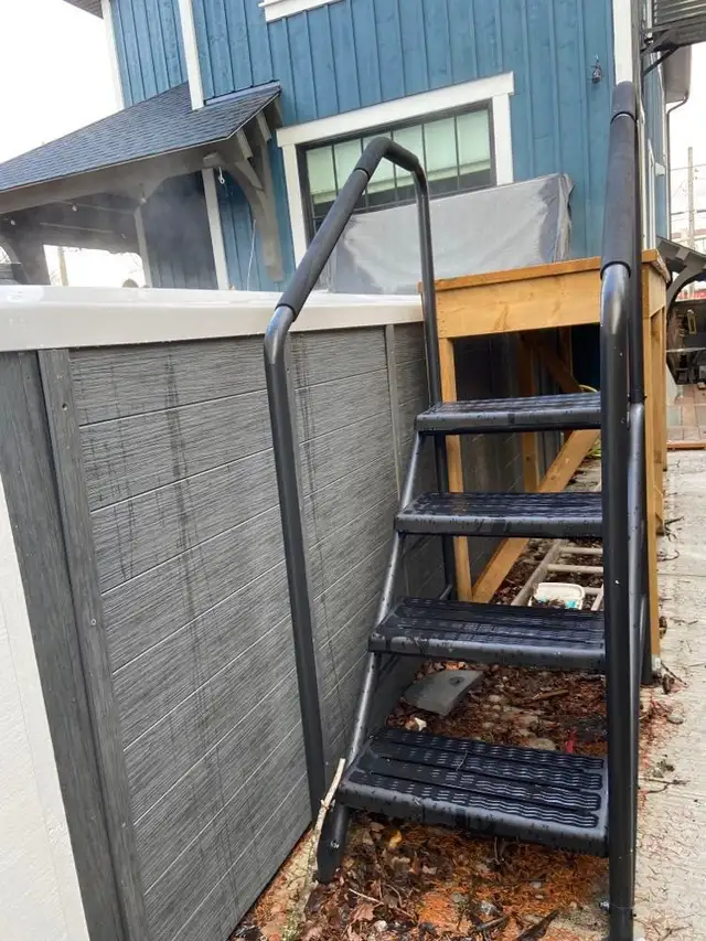 Deal On! Brand New 20ft Dual Swim Spas-Free Delivery and CraneBB - Photo 8