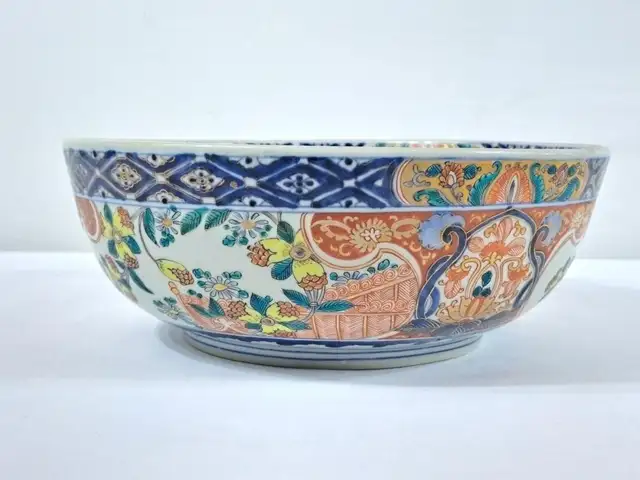 Gorgeous Large Japanese Imari Porcelain Bowl - Photo 2