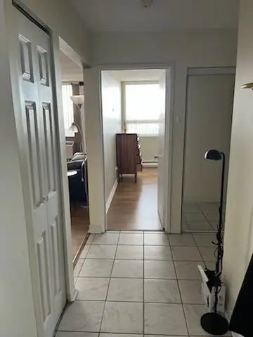 Furnished all inclusive condo for rent with parking - Photo 5