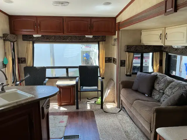 OUT BACK SYDNEY2012 model 288 - Photo 6