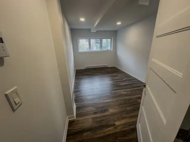 4½ Rosemont | 1.5 Bath | New   Renovated | $1600 - Photo 4