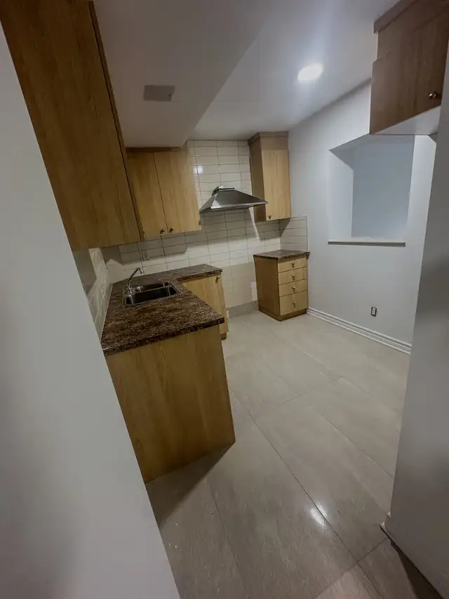 4½ Rosemont | 1.5 Bath | New   Renovated | $1600 - Photo 9