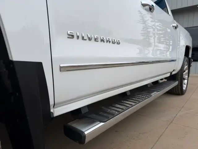 2017 Chevrolet Silverado 1500 LTZ - Photo 4