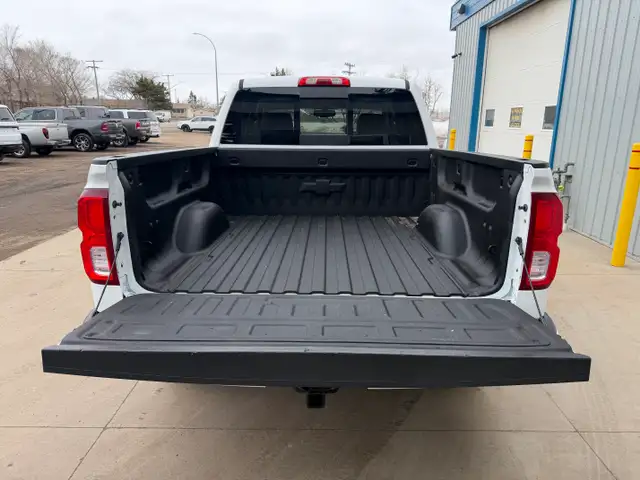 2017 Chevrolet Silverado 1500 LTZ - Photo 12