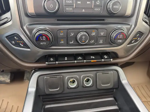 2017 Chevrolet Silverado 1500 LTZ - Photo 22