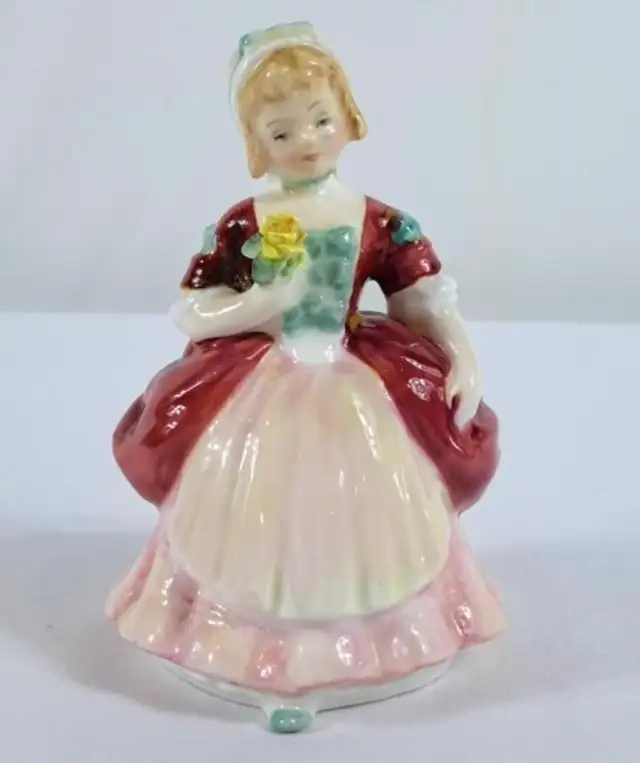 Royal Doulton 'Valerie' H.N.2107