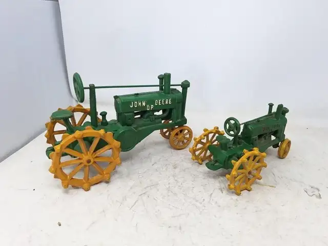 Pair of John Deere Cast Iron Tractors - Photo 5
