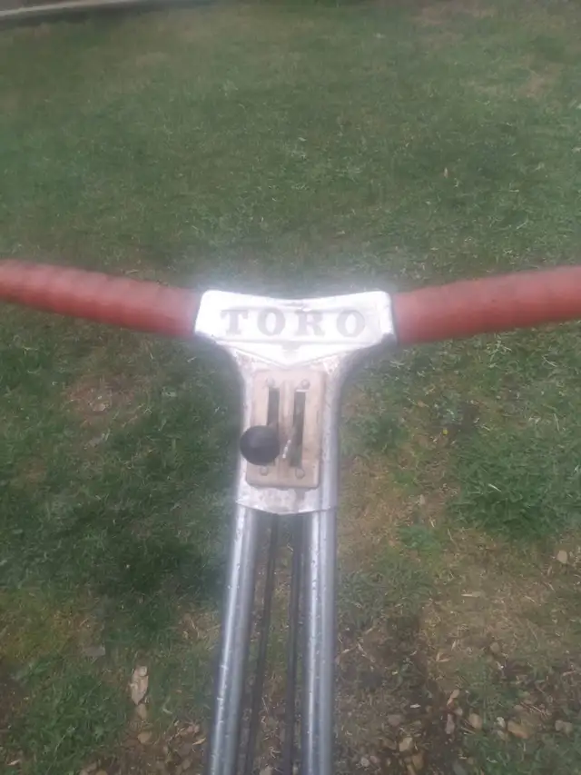 Toro 3hp 20' reel mower REDUCED!