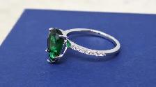 Stunning Green Teardrop ring. Size 8.5 - Photo 3
