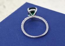 Stunning Green Teardrop ring. Size 8.5 - Photo 4