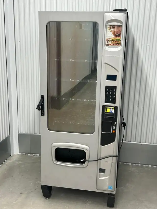 Refurbished Vending machines - Photo 6