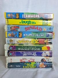 Large collection of Disney, Pixar, Dreamworks, other VHS movie - Photo 8