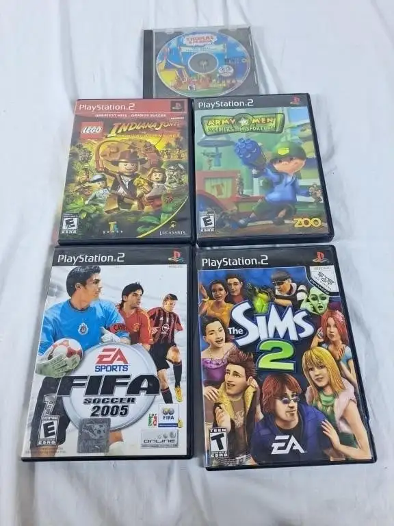 Large collection of Disney, Pixar, Dreamworks, other VHS movie - Photo 10