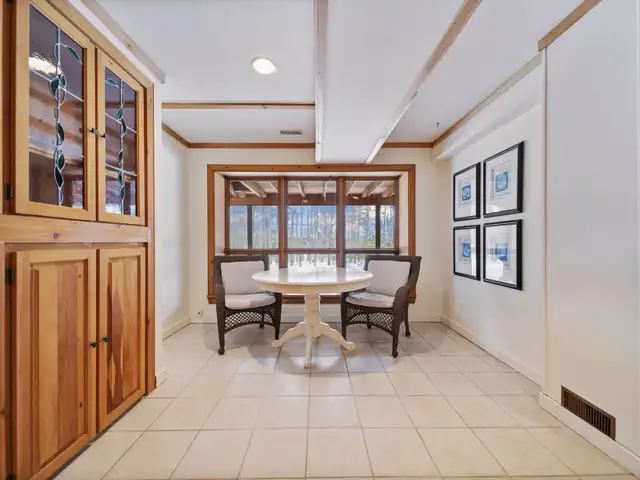 One bedroom plus den apartment for rent in Oro Medonte - Photo 5