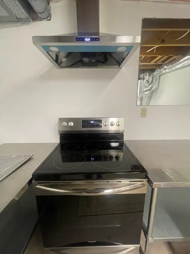 One bedroom plus den apartment for rent in Oro Medonte - Photo 10