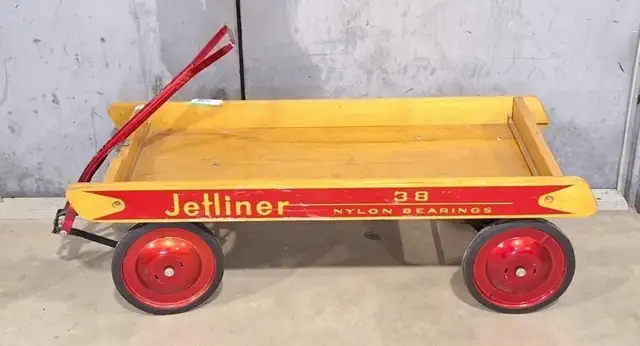 Thistle Jetliner 38' nylon bearings wagon