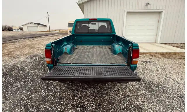 1993 Ford Ranger Pick up Truck - Photo 2
