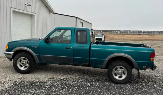 1993 Ford Ranger Pick up Truck - Photo 3