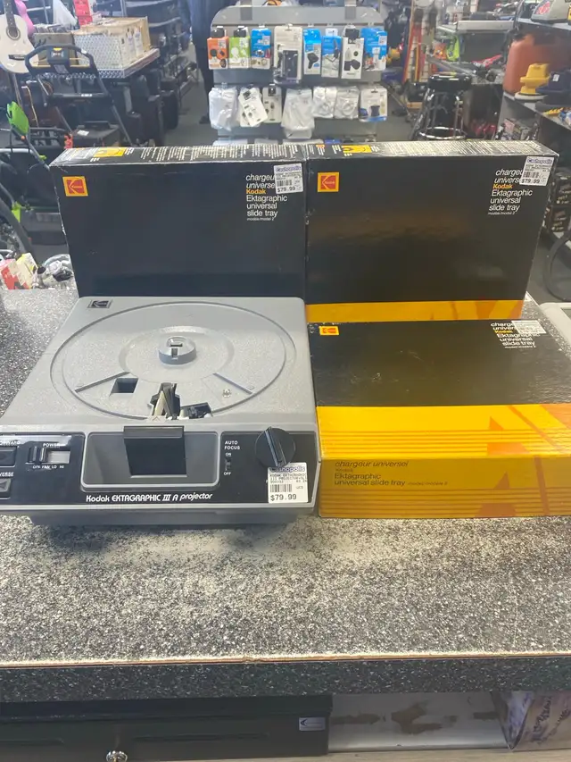 Kodak Ektagraphic III Projector @ Cashopolis!!