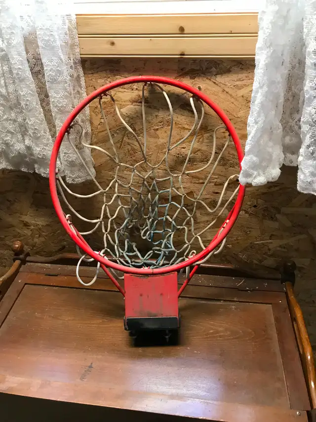 Basketball hoop - Photo 2
