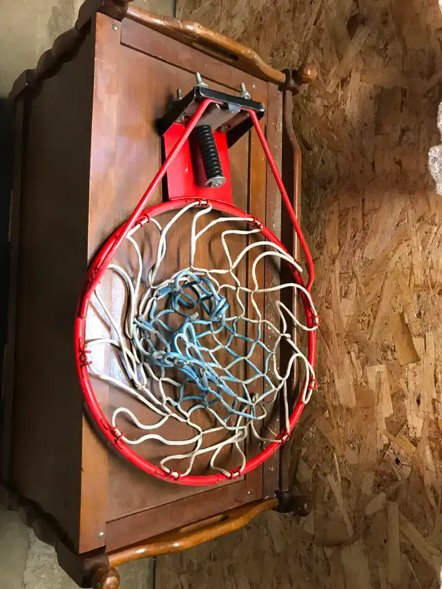 Basketball hoop - Photo 3
