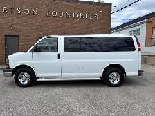 2012 Chevrolet Express Passenger LT 3500 12 PASSENGER-ONLY 100KM - Photo 2