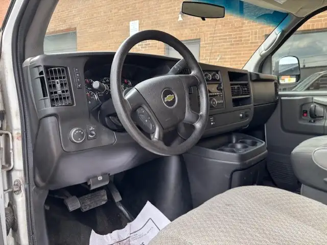 2012 Chevrolet Express Passenger LT 3500 12 PASSENGER-ONLY 100KM - Photo 11