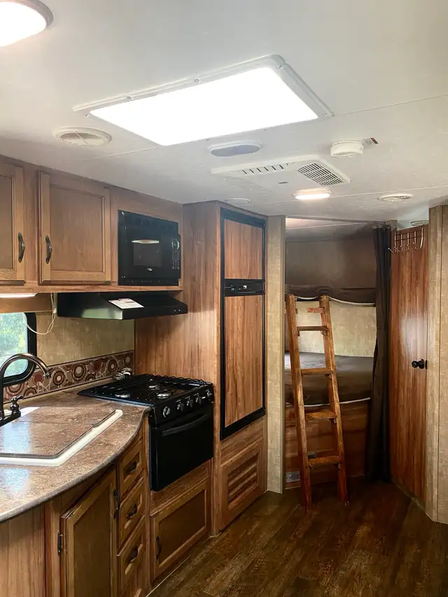 ✨ 2016 KZ Spree Connect 250BHS — Immaculate! - Photo 4