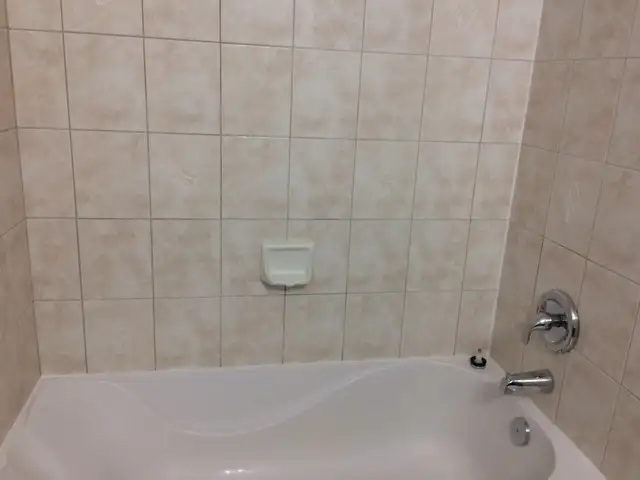 Spacious Room For Rent - Alcona / Innisfil - Photo 8