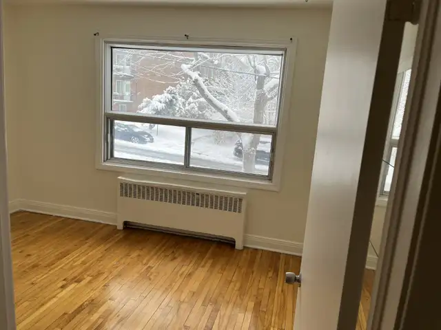 LARGE 5.5  FRONT RENOV. MIN. FROM UDM, METRO...... - Photo 7